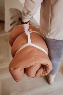 Tapis de jeu à bords relevables 2 en 1 Bloom marron - Play and Go